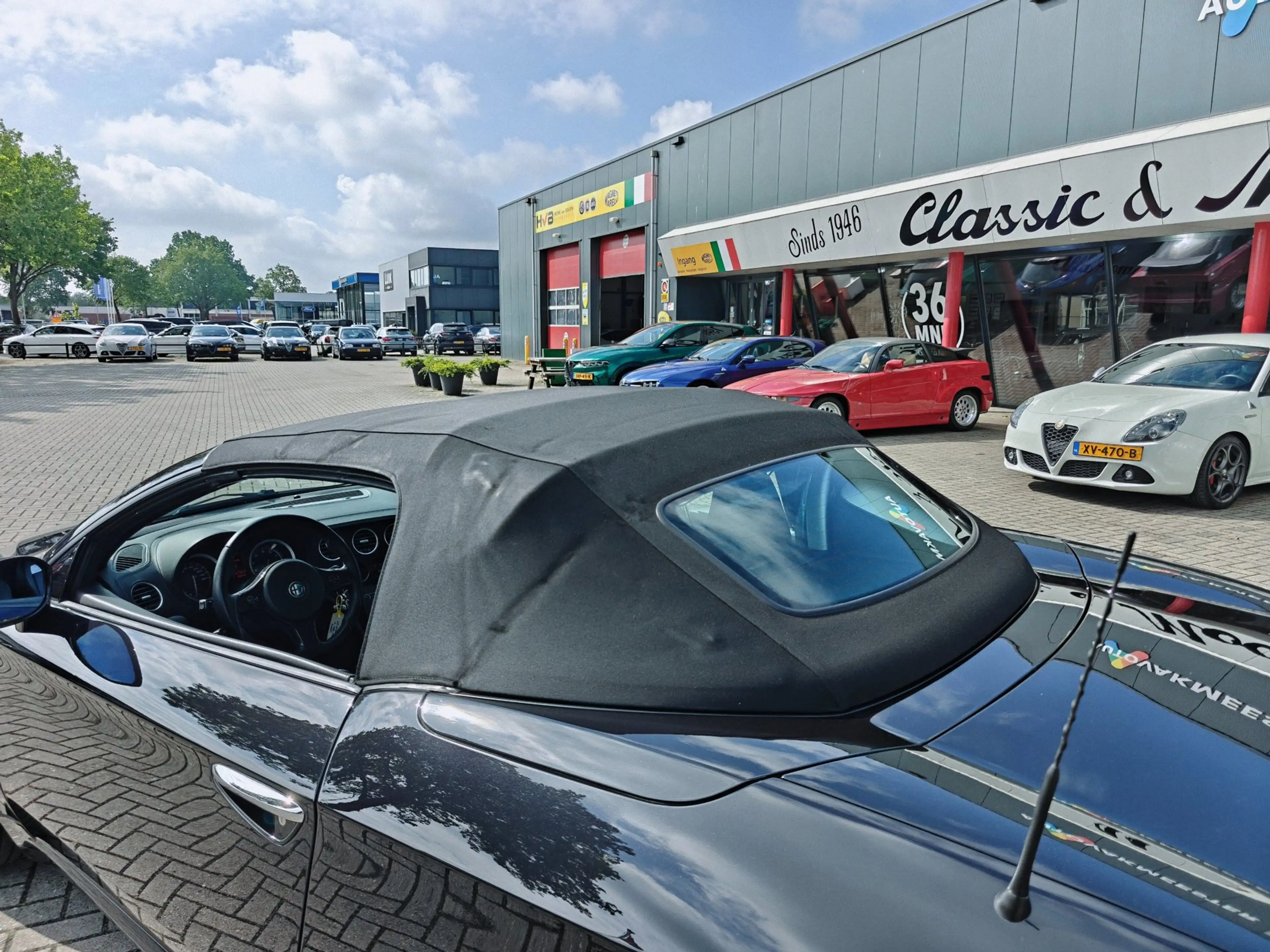 Alfa Romeo Spider 1.750 TBi Exclusive — photo 17