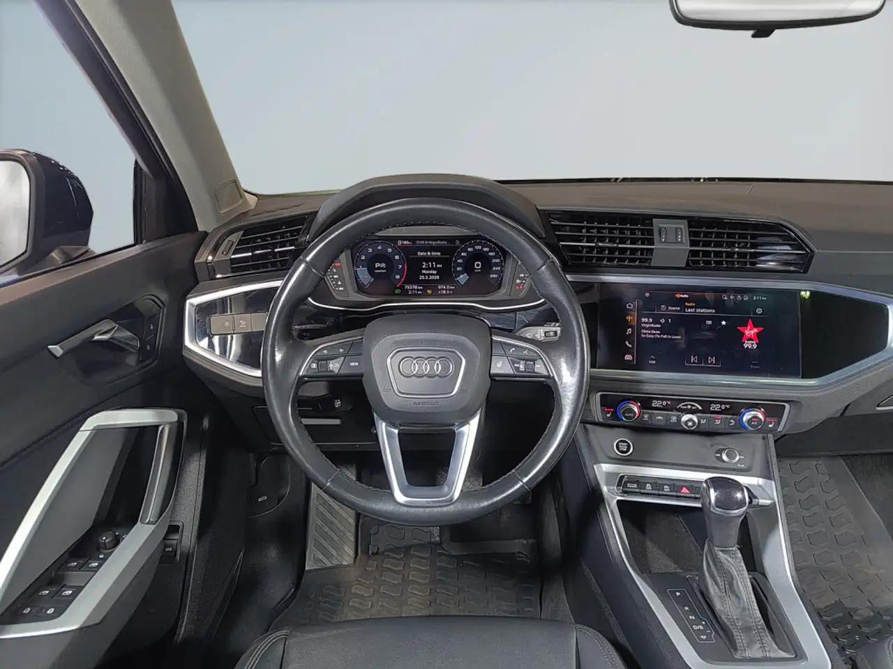 Audi Q3 снимка Audi Q3