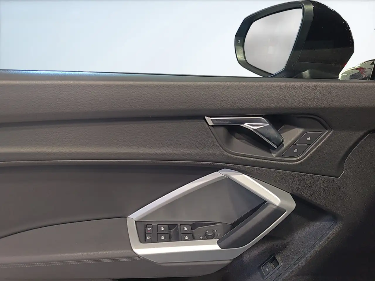 Audi Q3 снимка Audi Q3