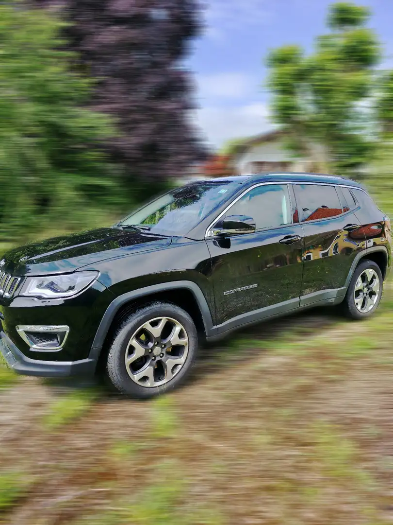 Jeep Compass 1,4 MultiAir2 FWD Limited Schwarz - 2