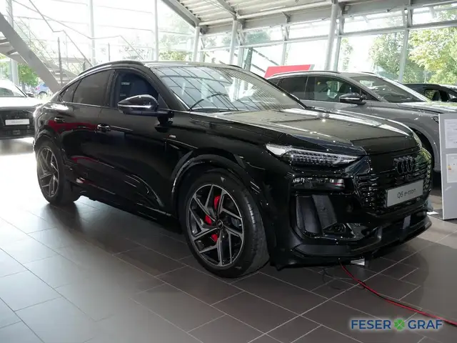 Audi Q6 E-Tron view 3