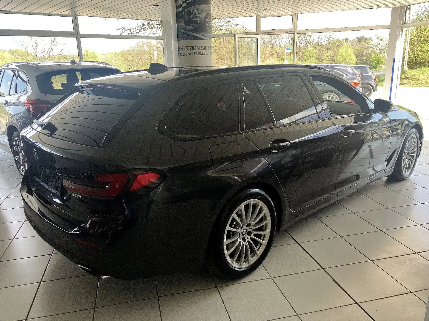 BMW 530 dxDrive 1Hd/HiFi/DAB/LivePRO/HuD/Wireless/ACC Grau - 2