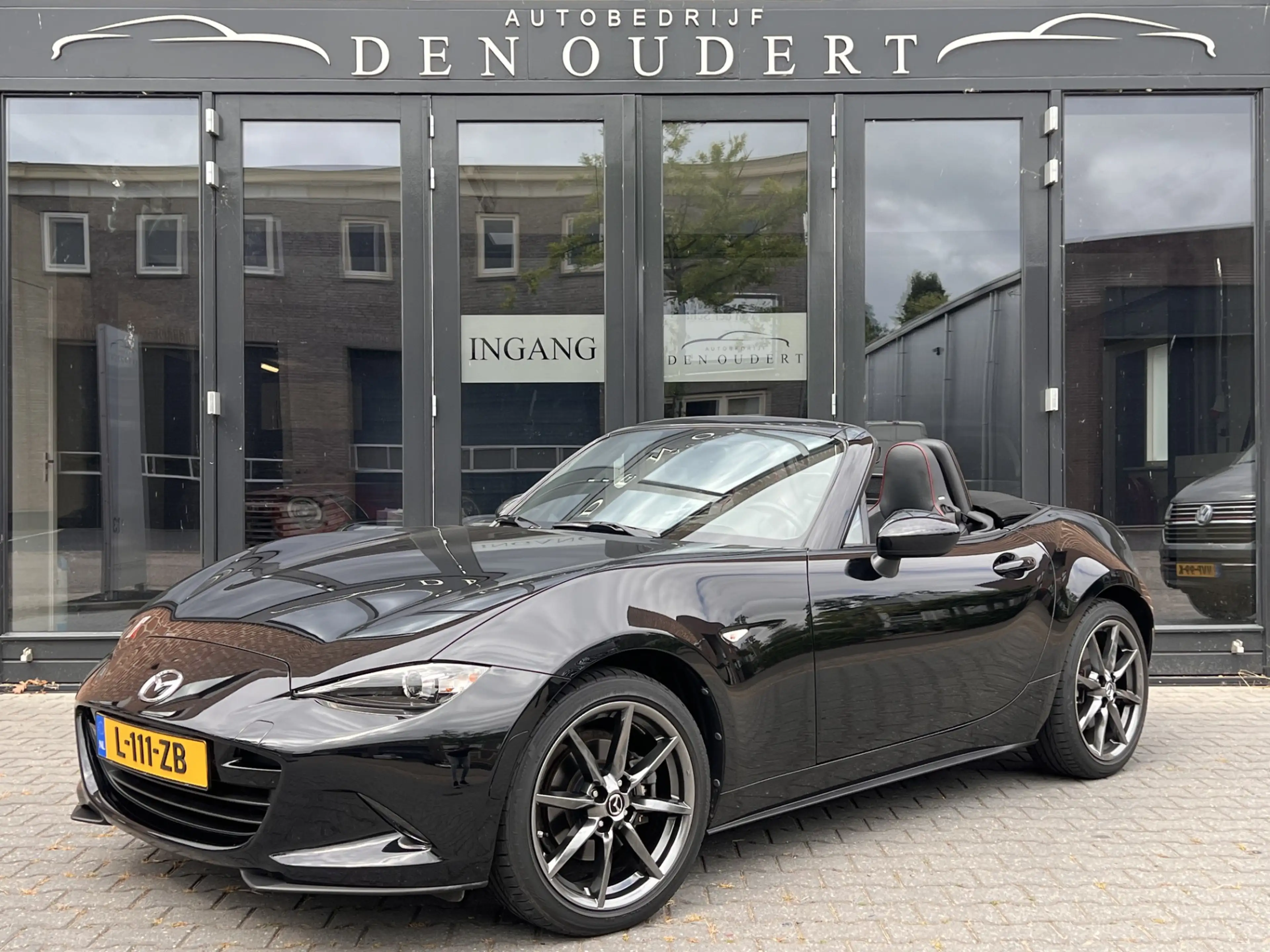 Mazda MX-5 RF 2.0 SkyActiv-G 160 GT-M RECARO / APPLE CARPLAY
