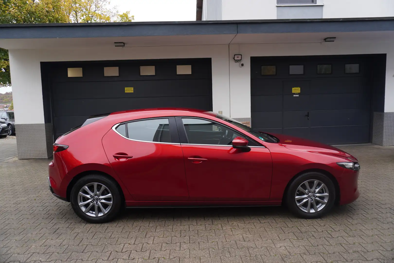 Mazda 3 SKYACTIV-G 2.0 M-Hybrid KLIMA+NAVI+ALU+Head-Up+PDC Rot - 2
