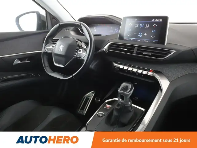 Peugeot 3008 view 13