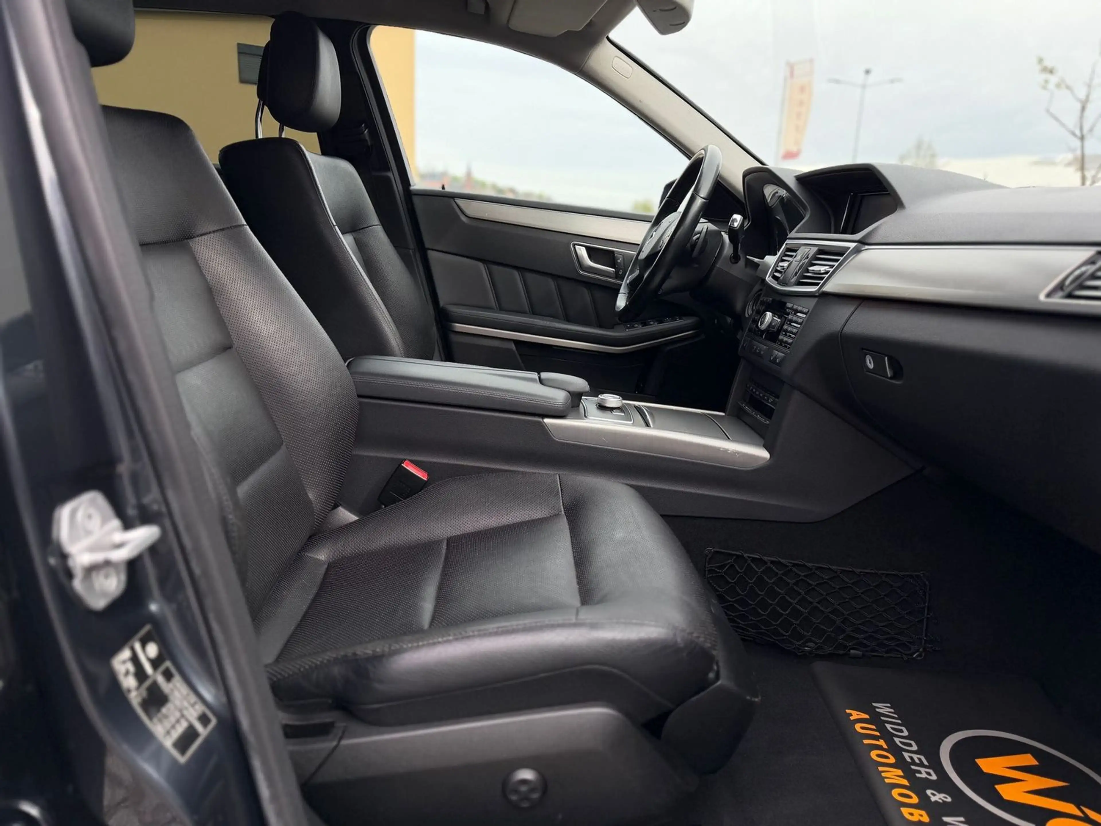 Mercedes-Benz E 250 CDI 4Matic Sport AUTOMATIK/XENON/LEDER/SITZBELÜFT — photo 8