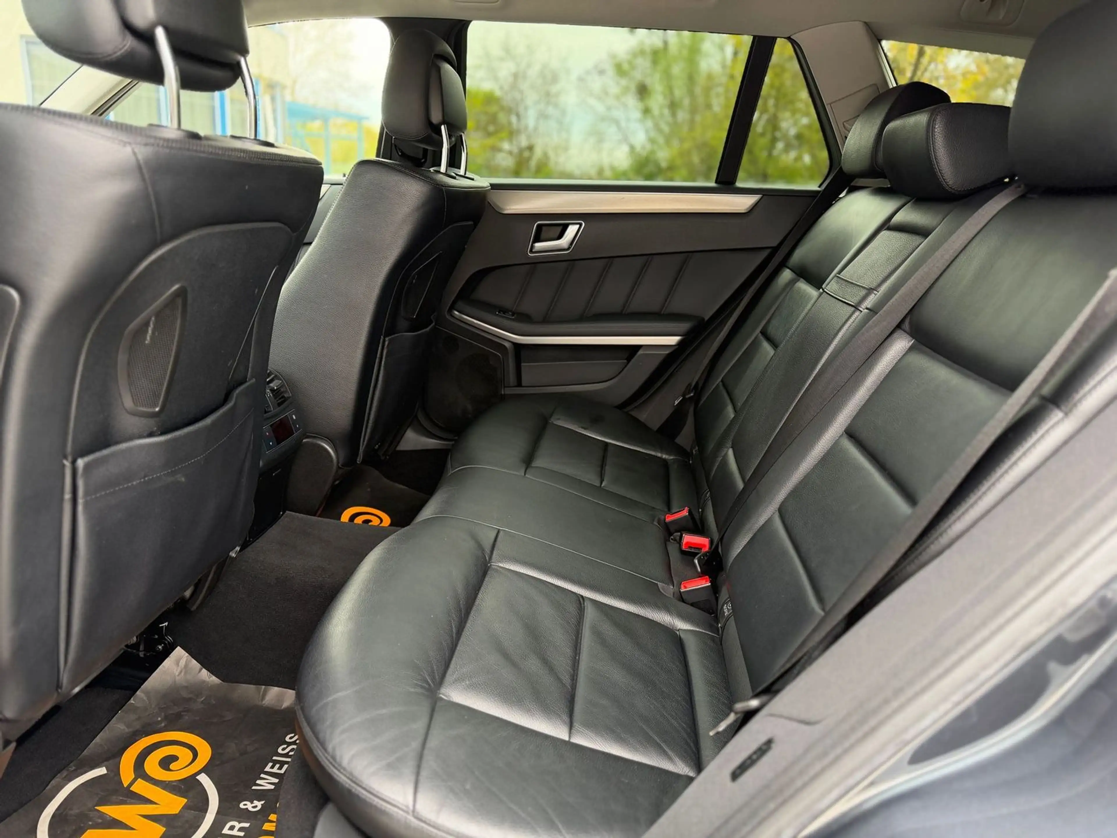 Mercedes-Benz E 250 CDI 4Matic Sport AUTOMATIK/XENON/LEDER/SITZBELÜFT — photo 9
