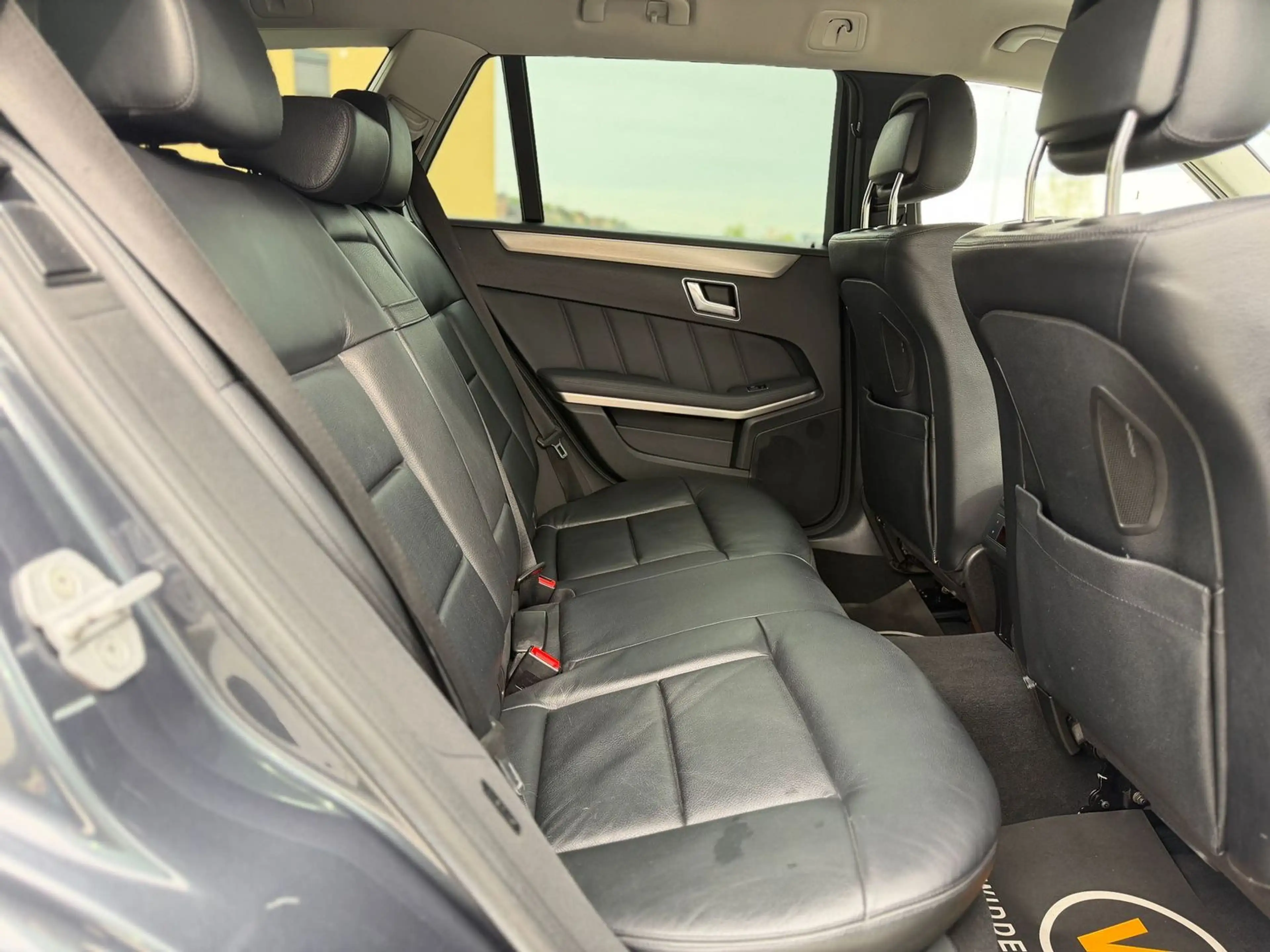 Mercedes-Benz E 250 CDI 4Matic Sport AUTOMATIK/XENON/LEDER/SITZBELÜFT — photo 10