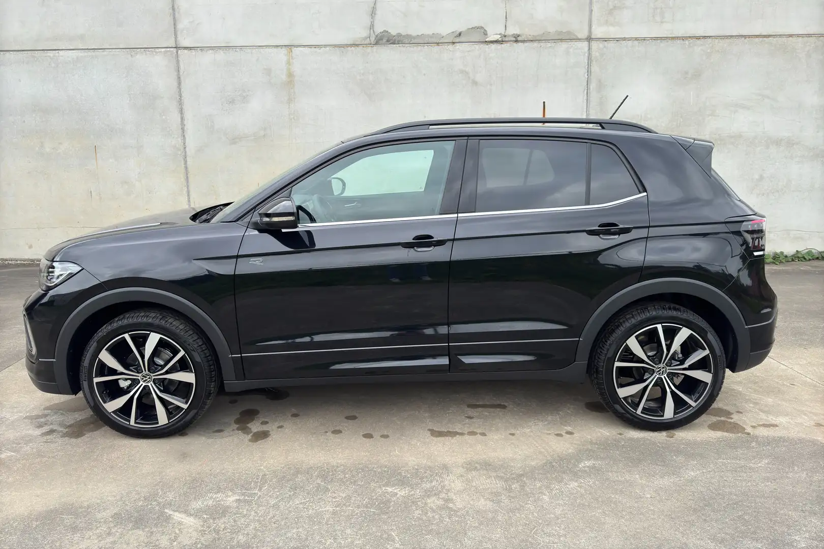 Volkswagen T-Cross R-Line DSG 1.0 TSI 115Pk / CARPLAY / CAMERA Gris - 2