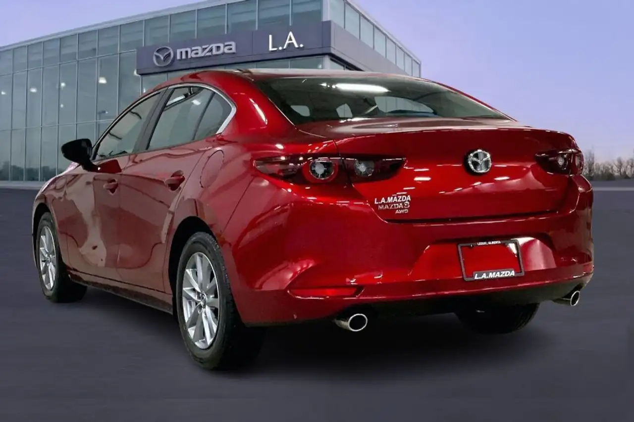 Mazda 3 снимка Mazda 3