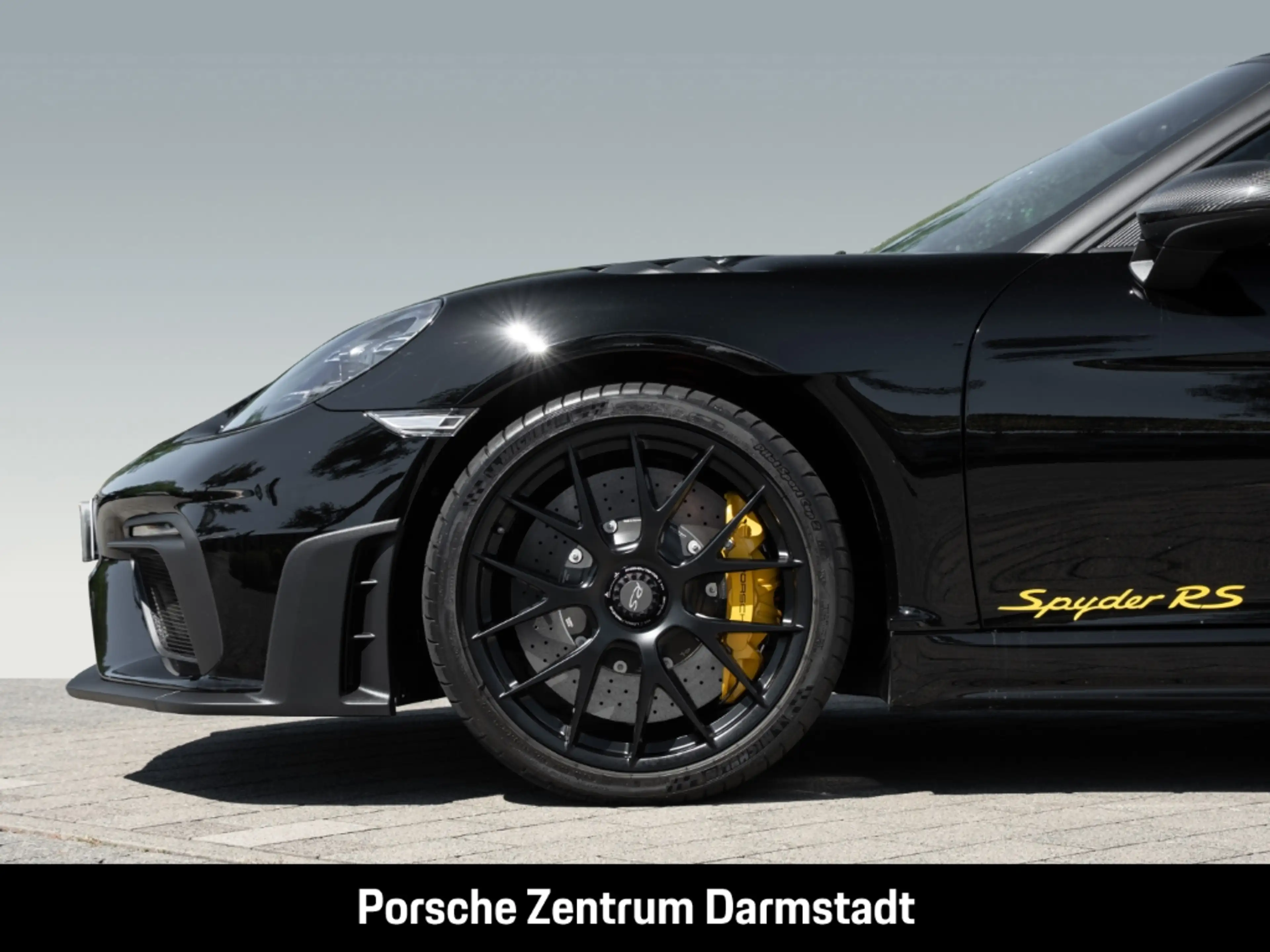 Porsche 718 Spyder RS — photo 12