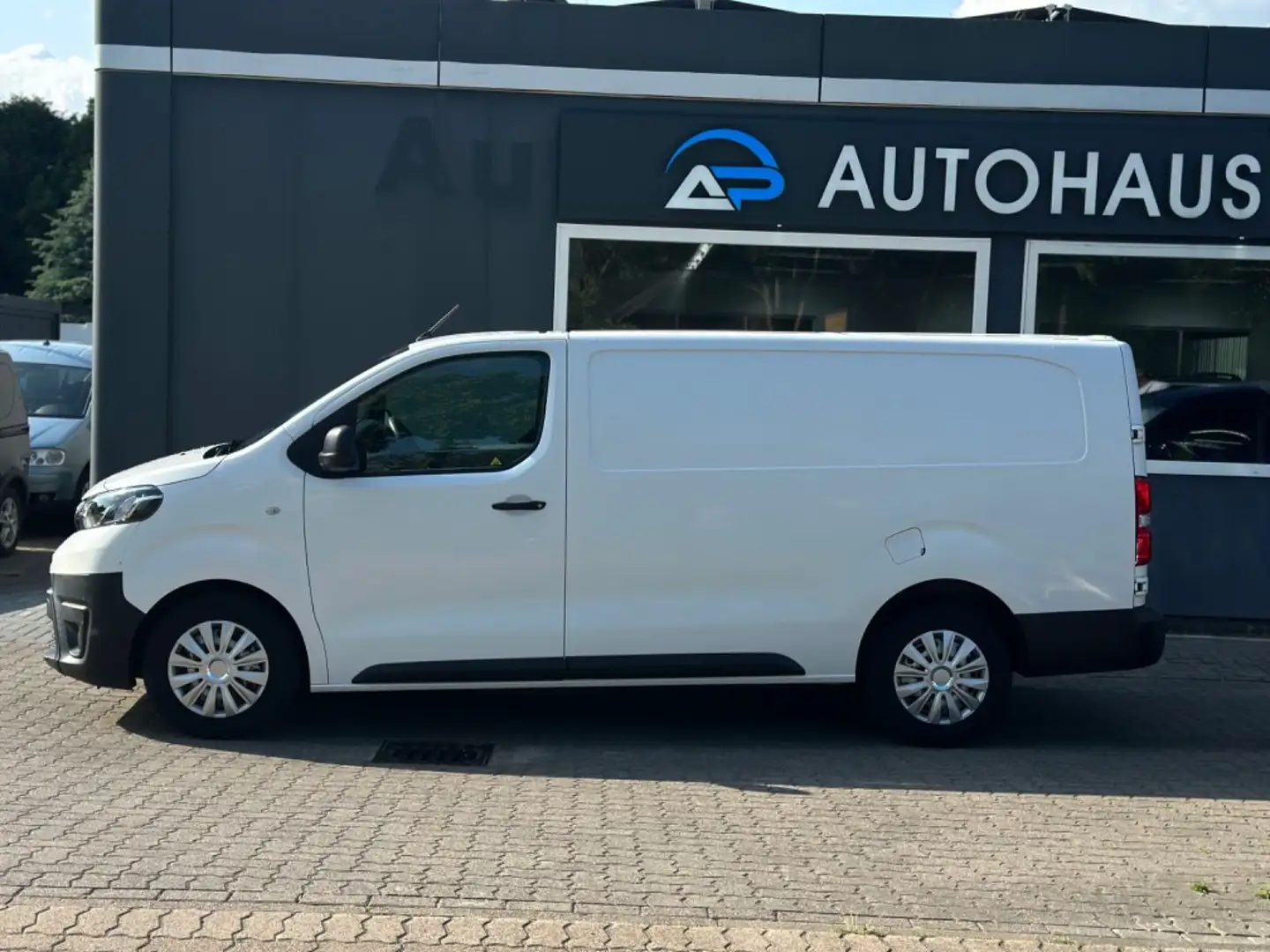 Toyota Proace L2/L3 Kasten lang *TEMPOM*SITZHZ*KLIMA Bílá - 2