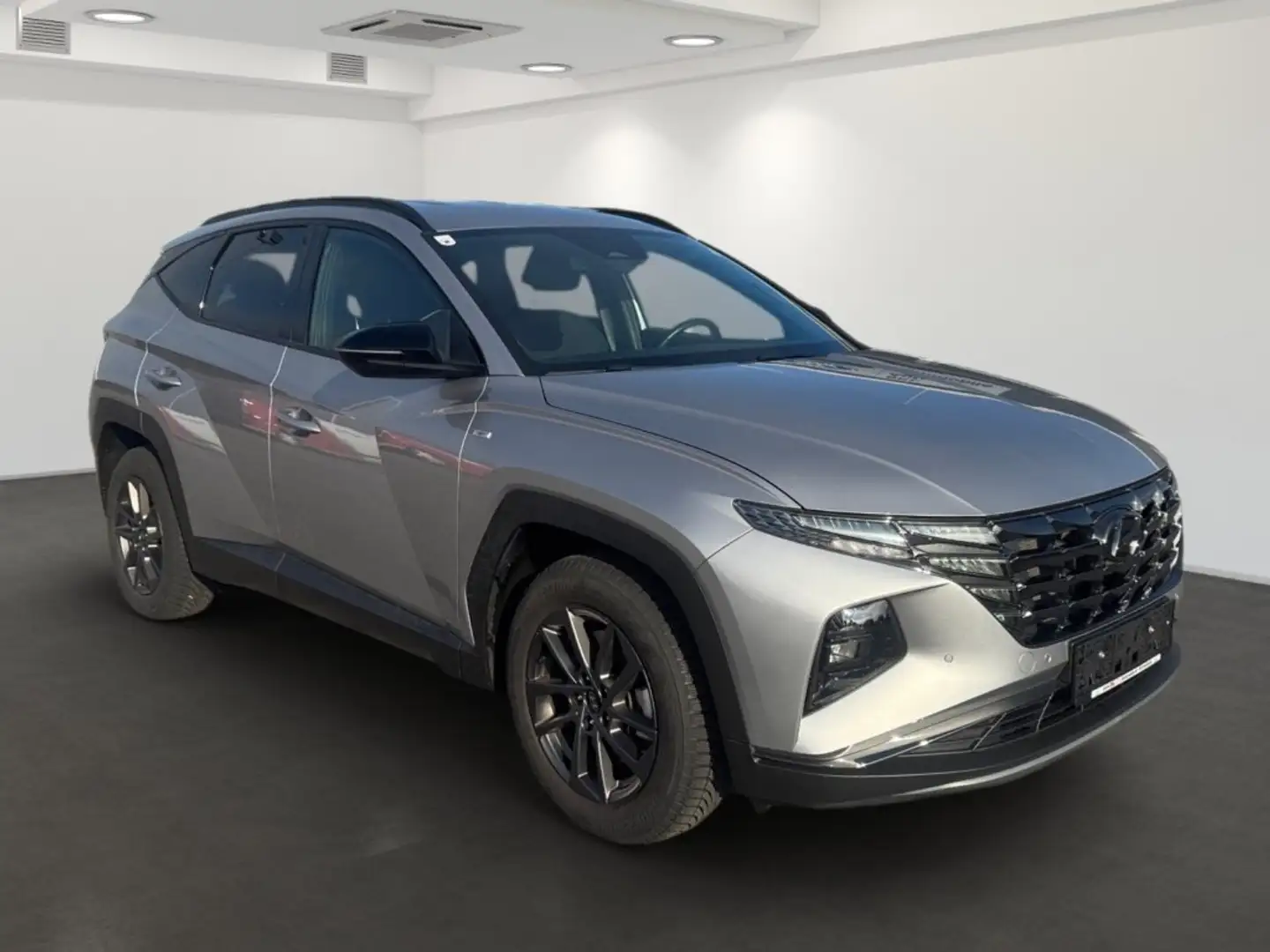 Hyundai TUCSON NX4 Trend Line PLUS 1,6 T-GDi 2WD 48V DCT t1br0 Silber - 2