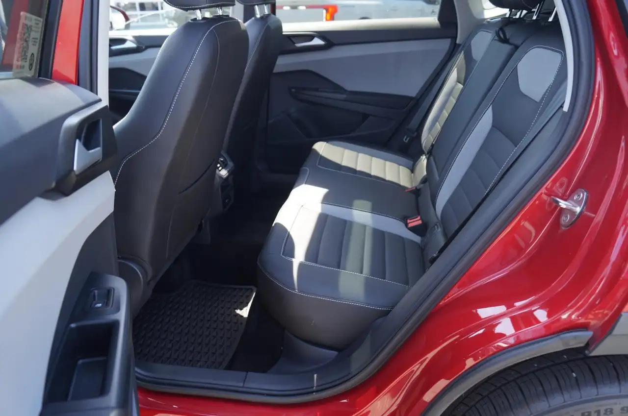 Volkswagen Taos снимка Volkswagen Taos