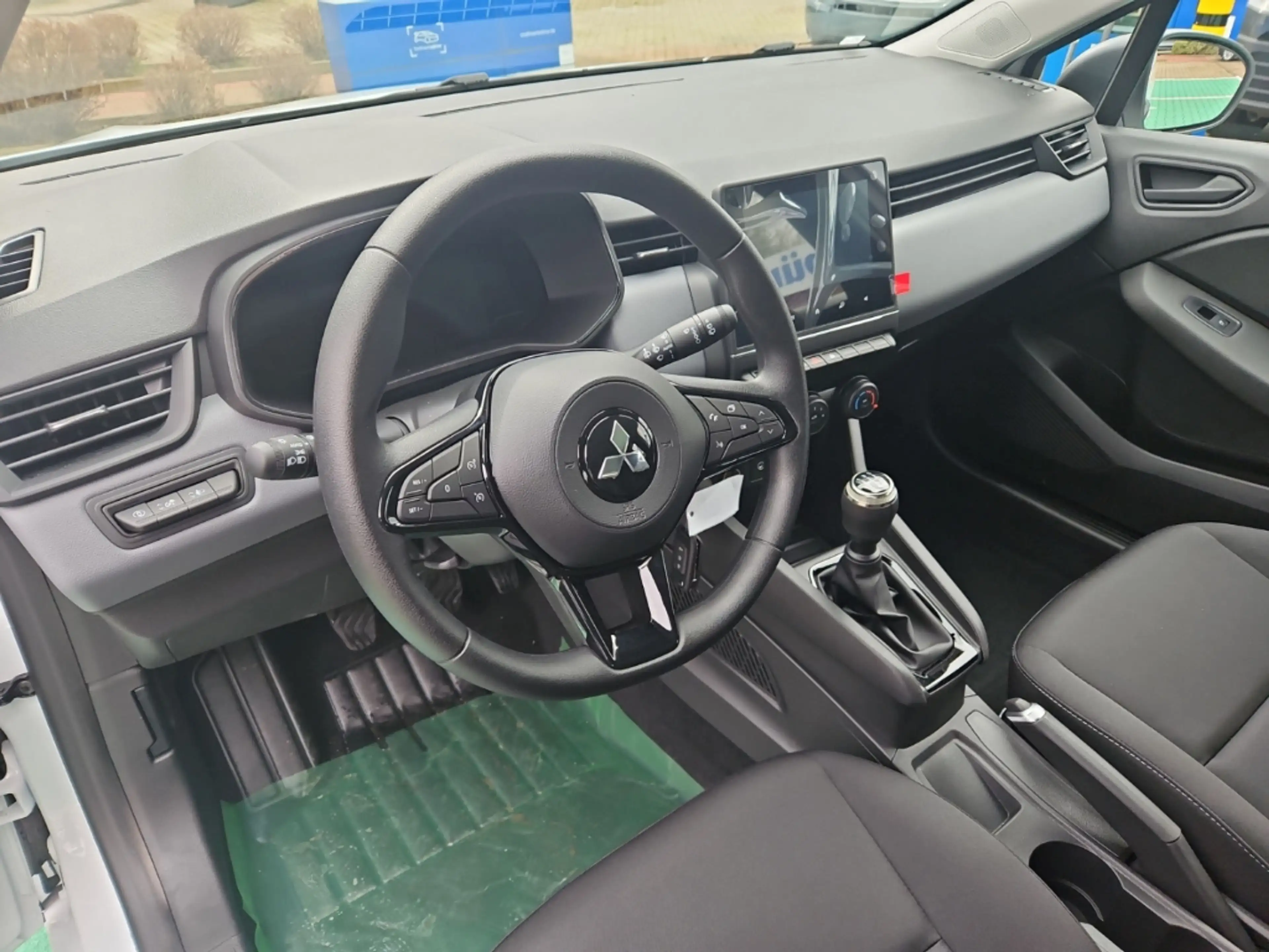 Mitsubishi Colt Basis 1.0, Android, Bluetooth — photo 8