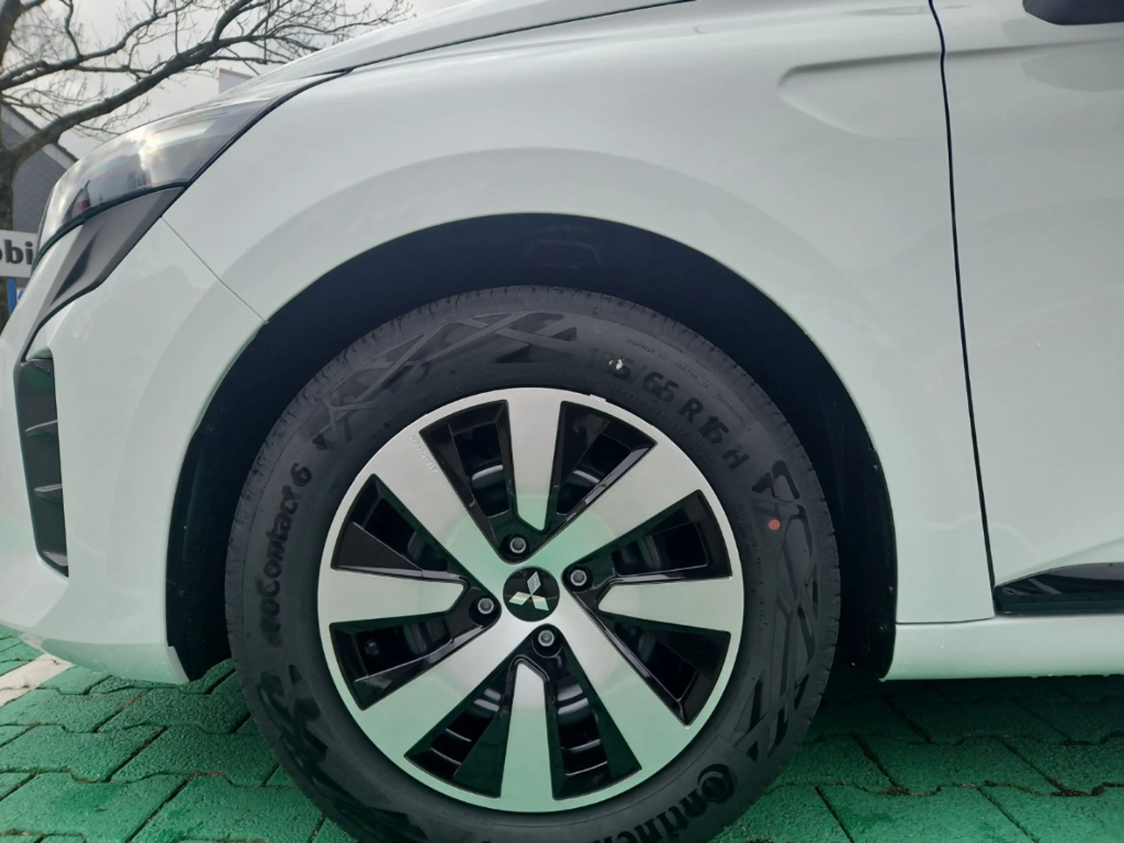 Mitsubishi Colt Basis 1.0, Android, Bluetooth — photo 6