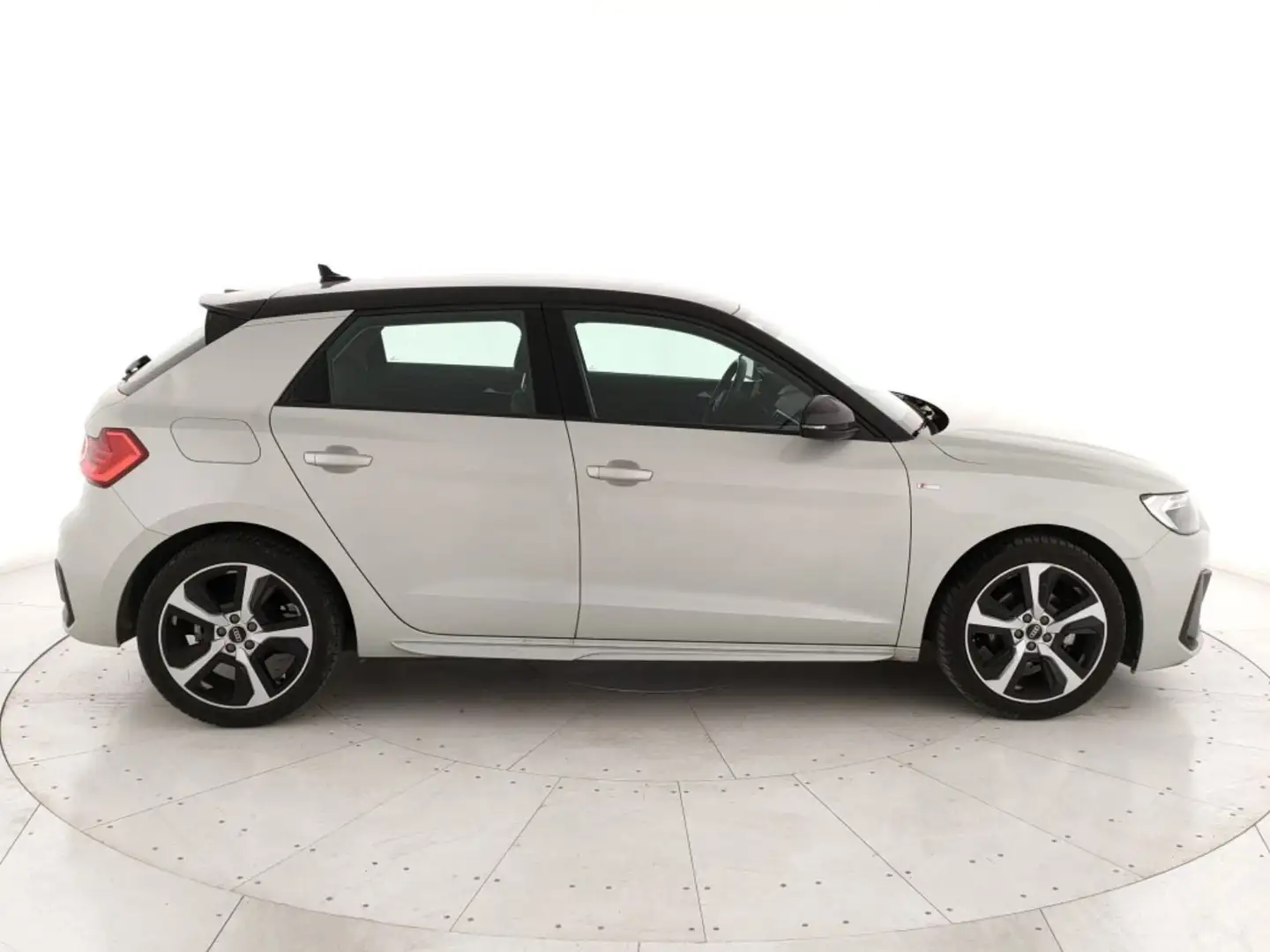 Audi A1 Sportback 30 1.0 tfsi S Line Edition 116cv Argento - 2