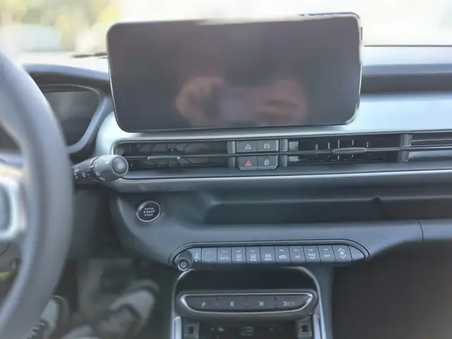 Jeep Avenger view 11