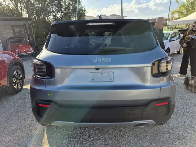 Jeep Avenger view 12
