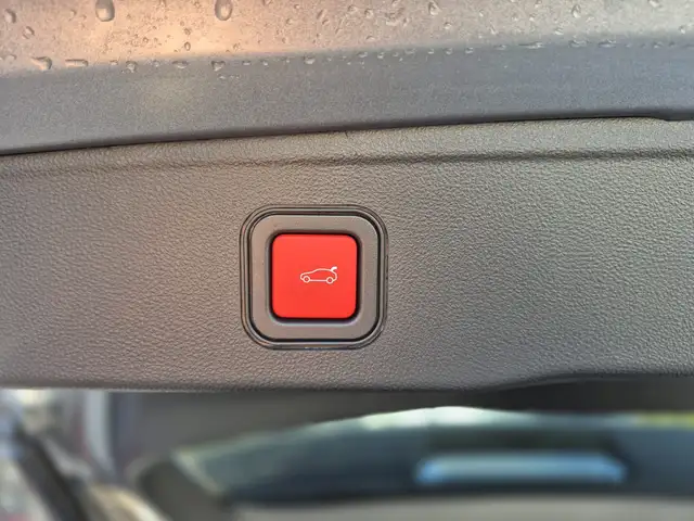 Jeep Avenger view 14