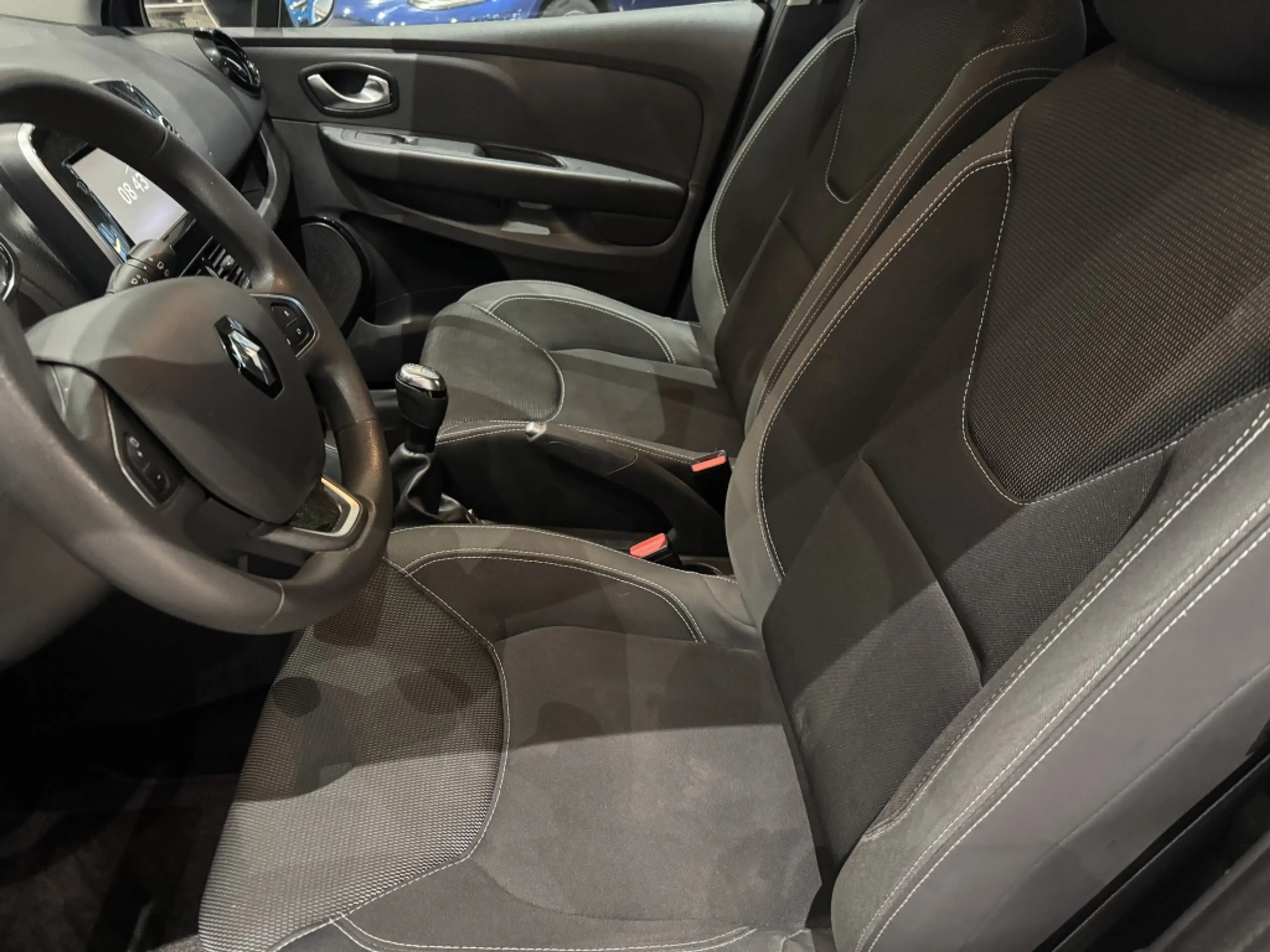 Renault Clio Estate 0.9 TCe Zen — photo 5