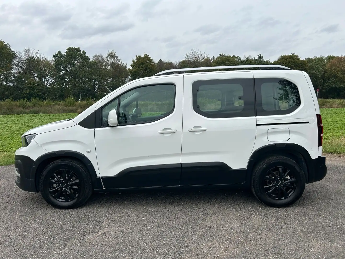 Peugeot Rifter Active L1 1.5 Blue-HDI Navi Klima AHK Blanc - 2