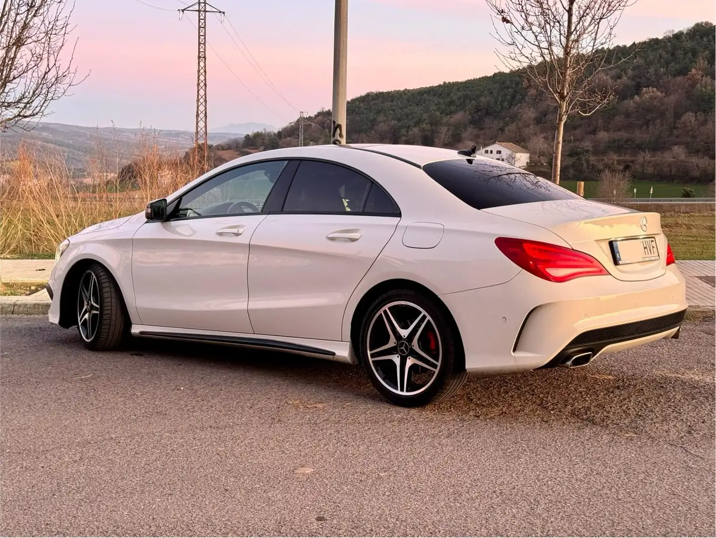 Mercedes-Benz CLA 220 220CDI AMG Line 7G-DCT Blanco - 2