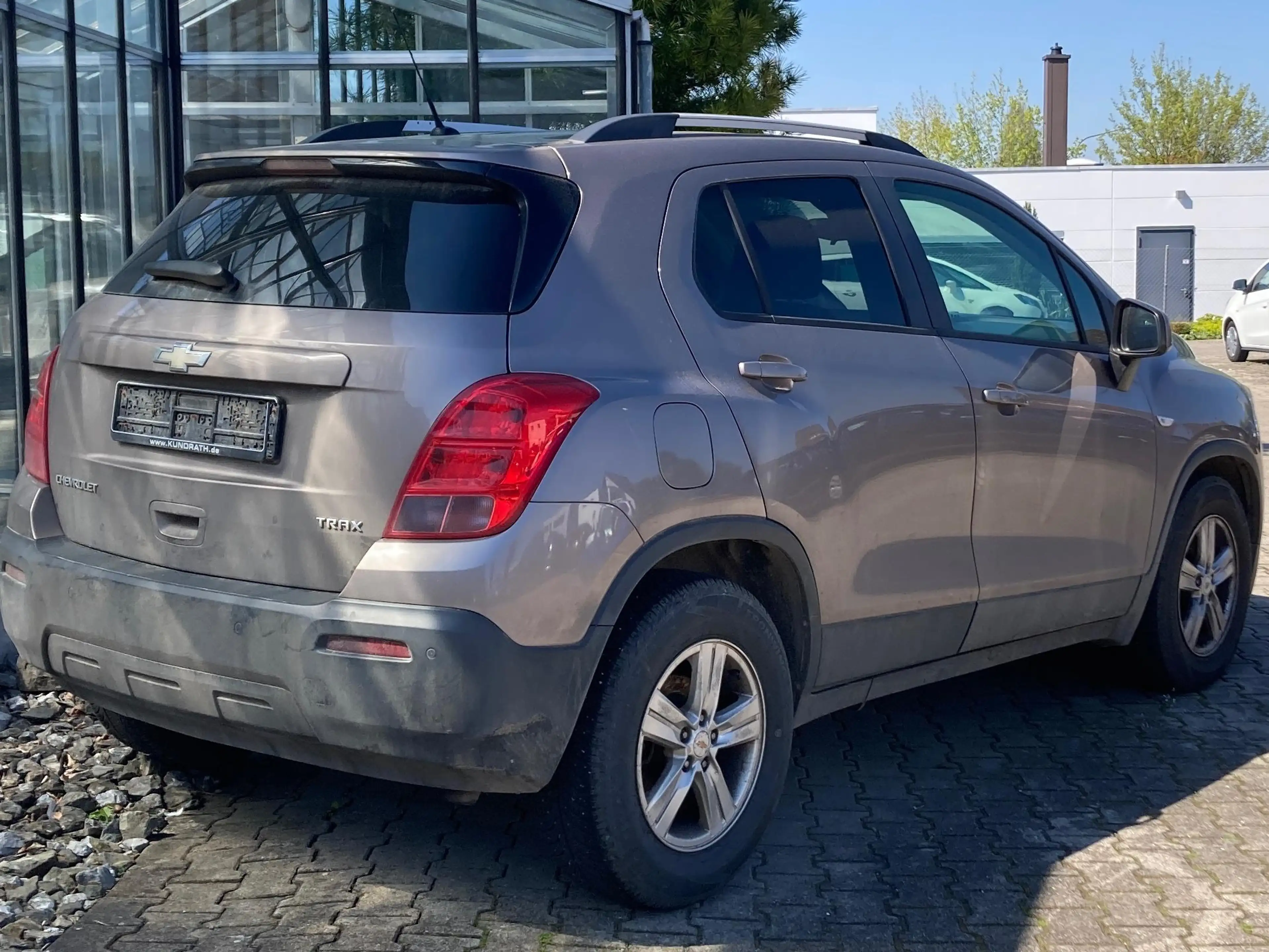 Chevrolet Trax 4x2 LS+ — photo 8