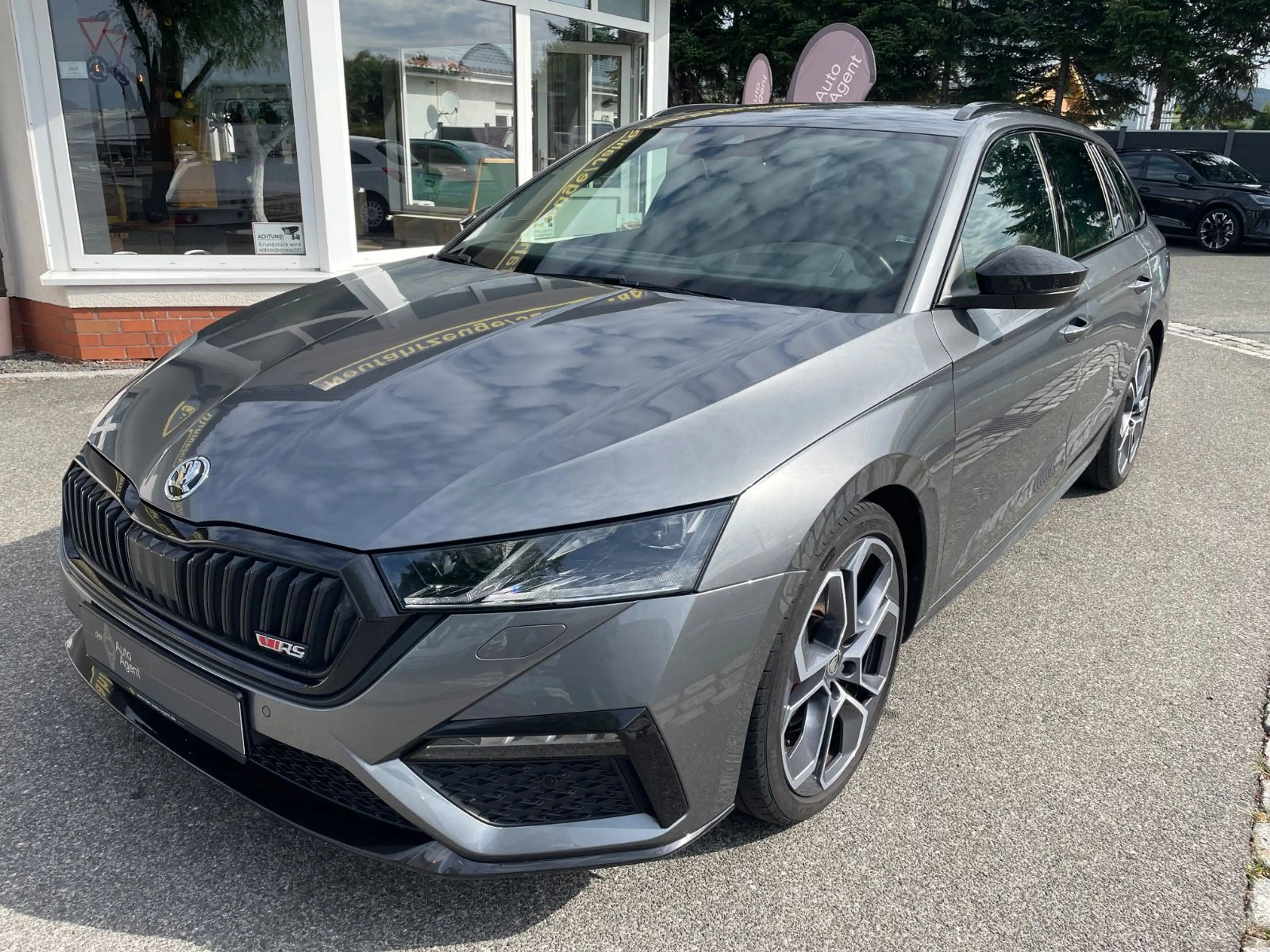 Skoda Octavia Combi RS/AHK/ACC/mtl.218€