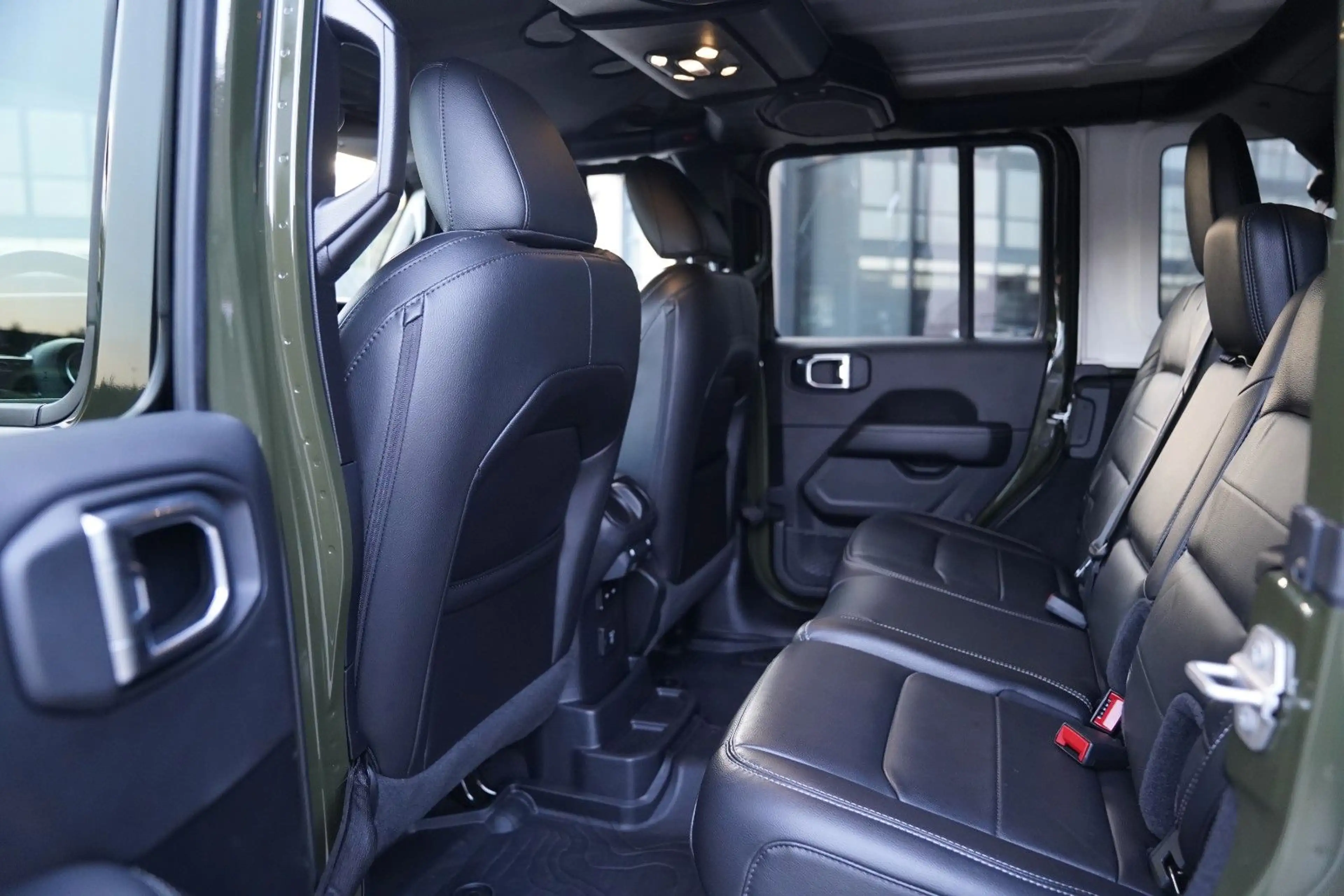 Jeep Wrangler Unlimited Sahara Technologie Paket-ACC — photo 13