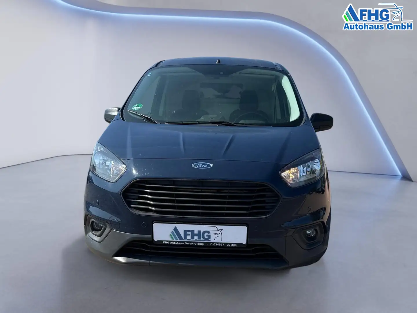 Ford Transit Courier Trend 1.5 TDCi 74 kW (101 PS), ... Blau - 2
