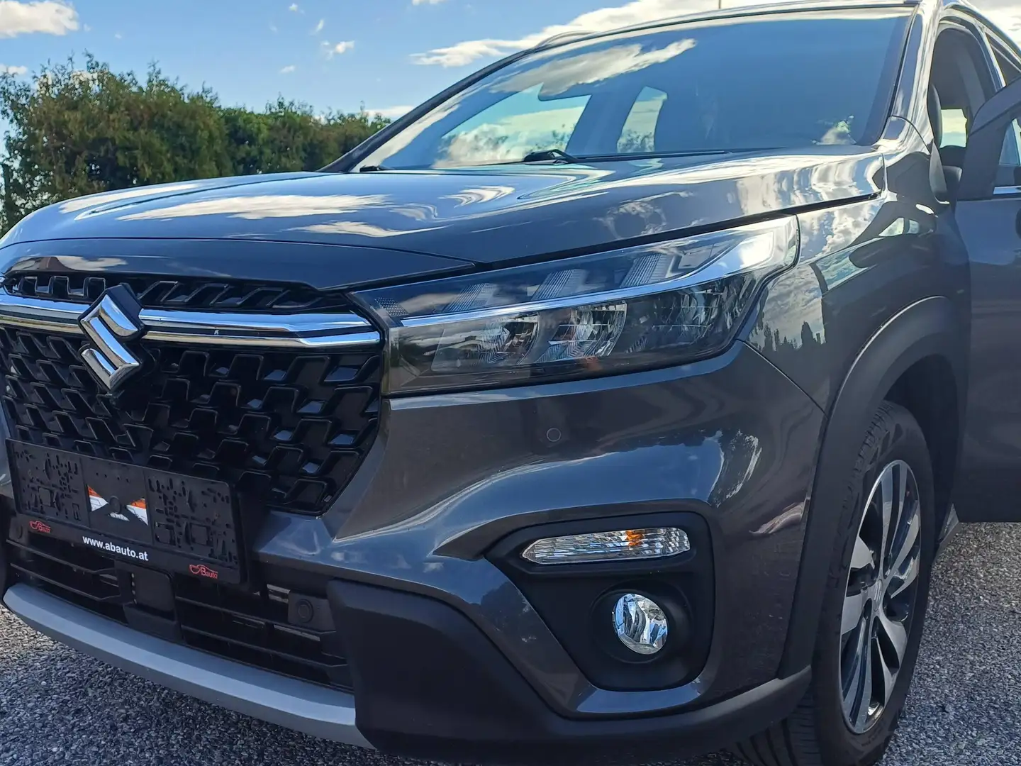 Suzuki S-Cross S-Cross 1,4 DITC Hybrid flash flash Grau - 1