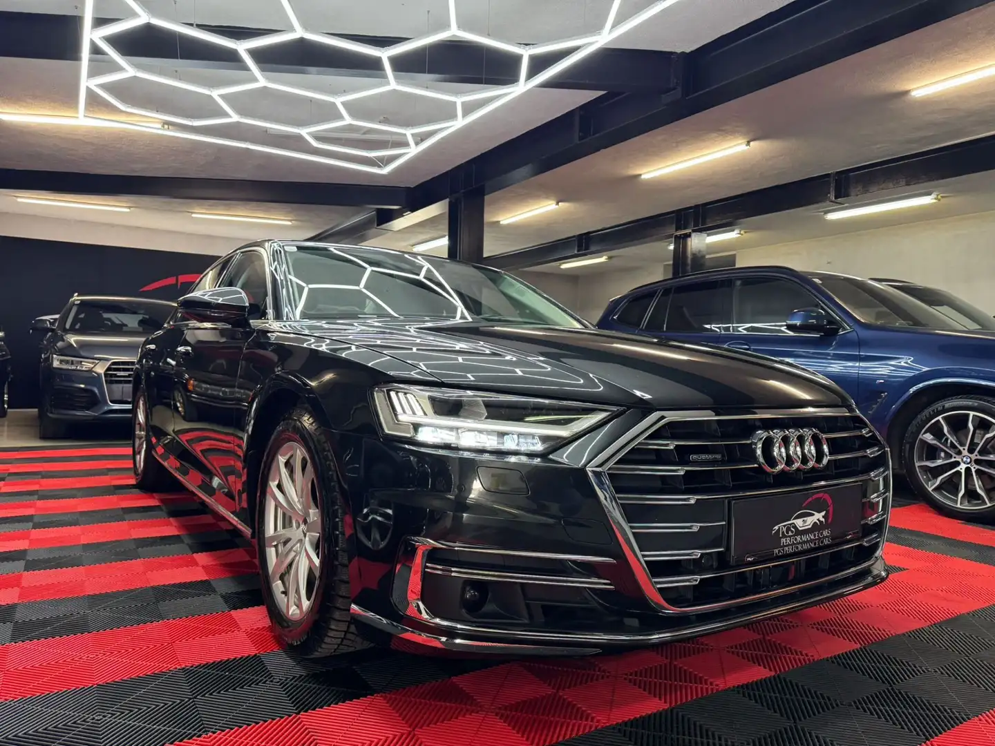 Audi A8 55 TFSI quattro Tiptronic Schwarz - 2