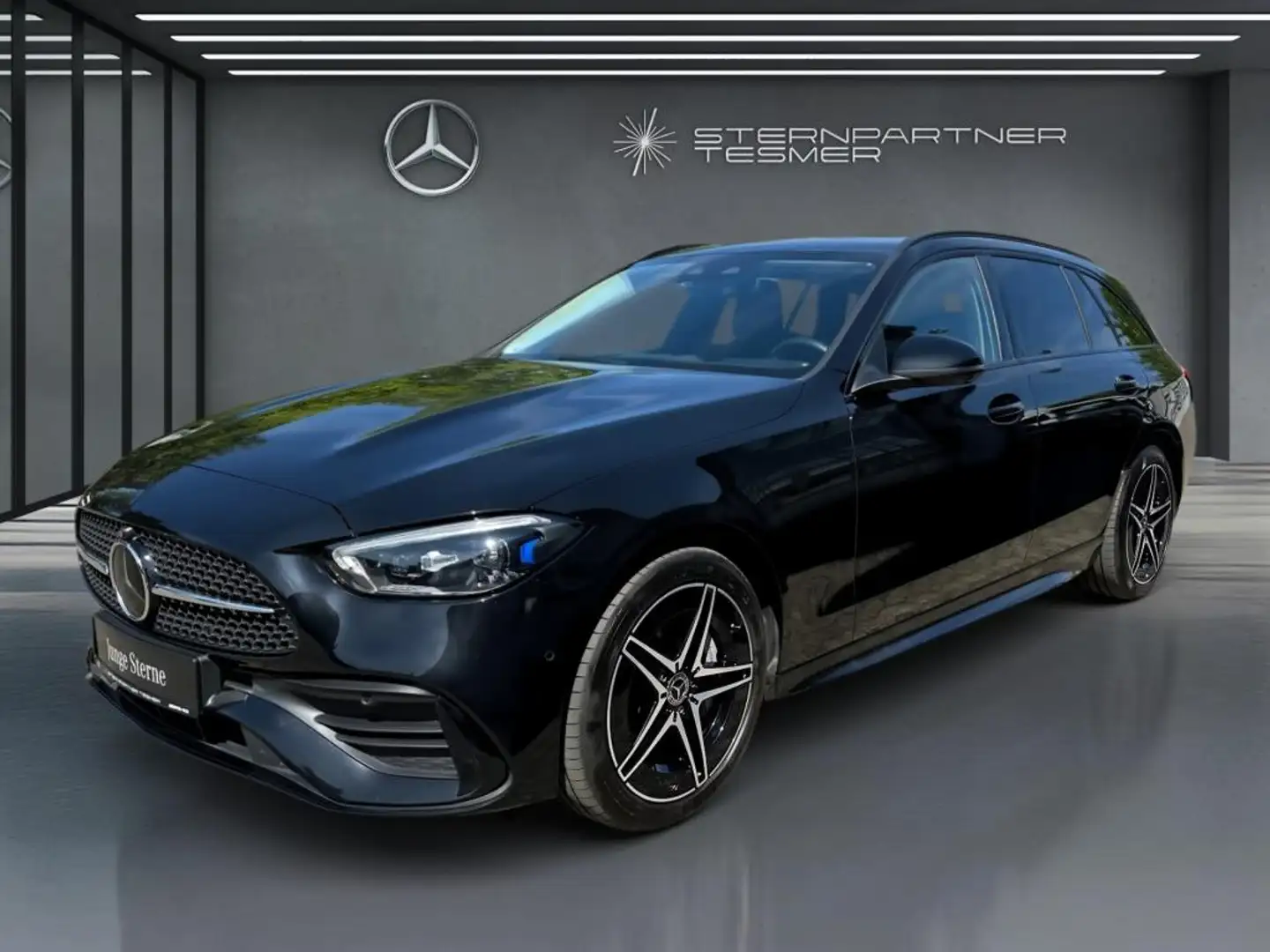 Mercedes-Benz C 300 e T AMG+NIGHT+DIGLIGHT+EASY-P+HUD+360+DIST Zwart - 2