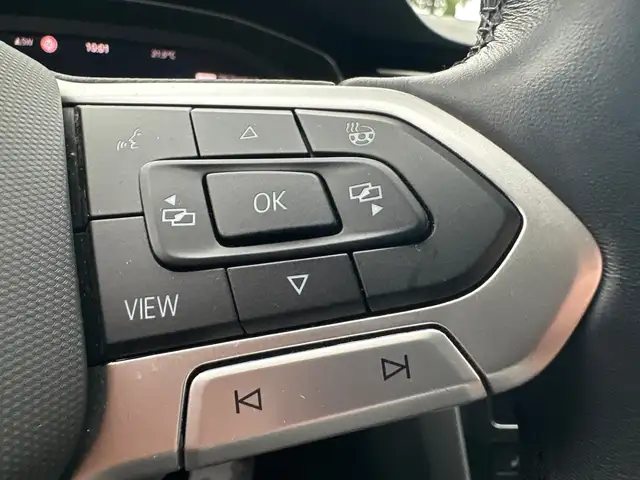 Volkswagen Passat view 15