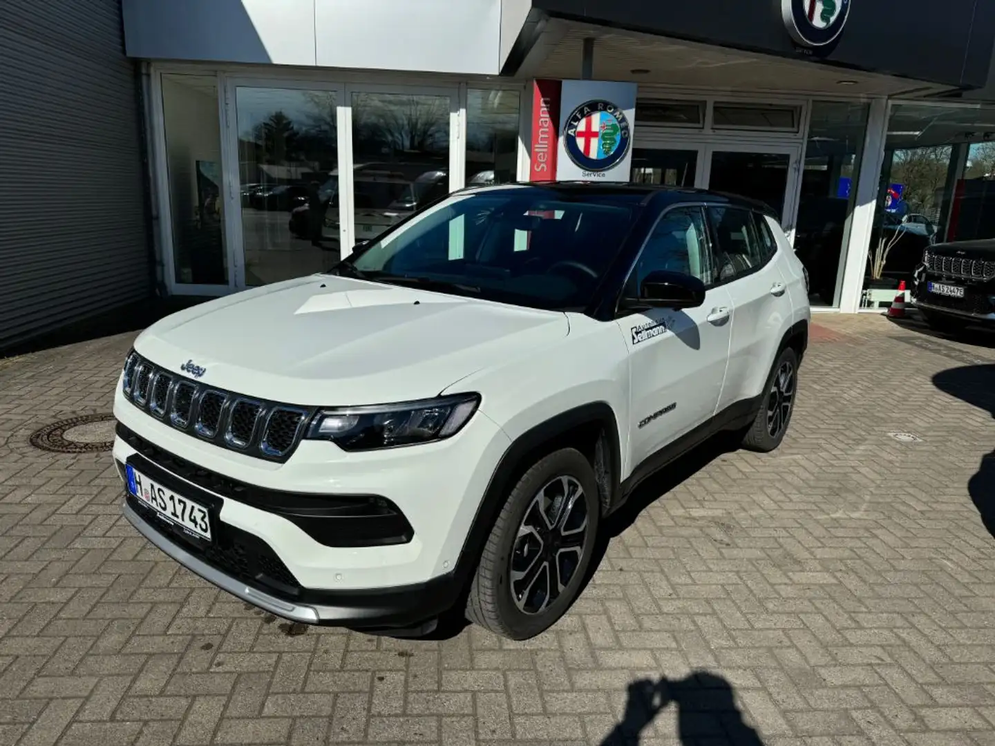 Jeep Compass 1.5 GSE T4 48V e-Hybrid Automatik Altitude Blanc - 1