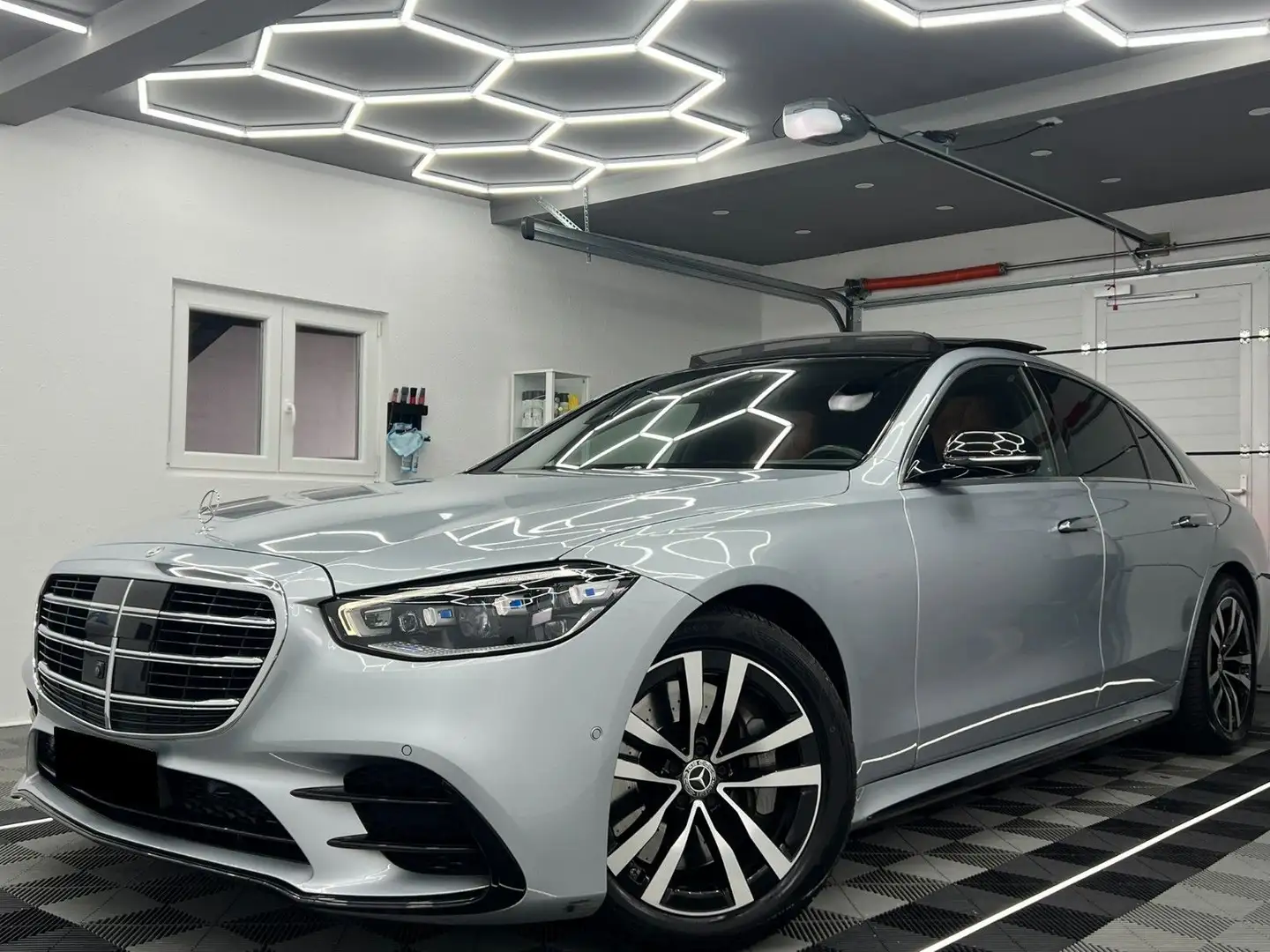 Mercedes-Benz S 400 d 4Matic AMG-LINE/HuD/MASSAGE/BURMESTER Silber - 1