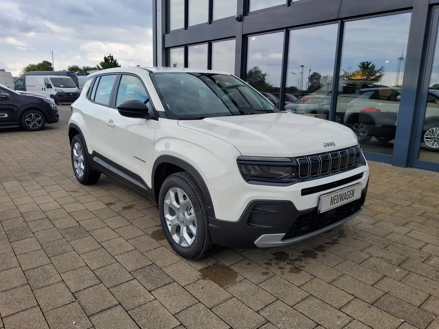 Jeep Avenger 1.2 T-GDI Altitude / Navi / Induktivl. Blanco - 2