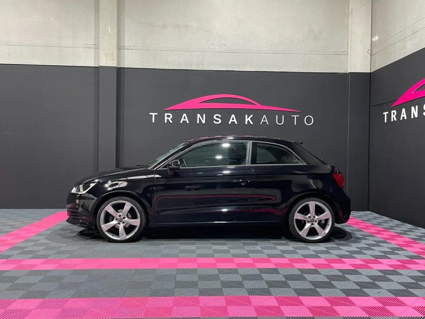 Audi A1 1.0 TFSi Design S-Tronic 3d 70kW Noir - 2