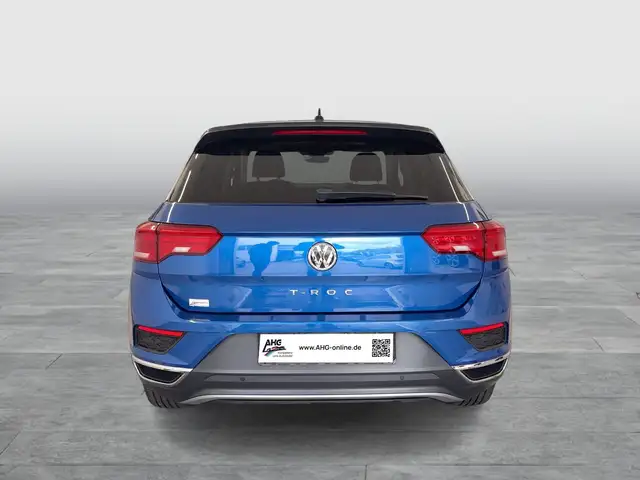Volkswagen T-Roc view 4