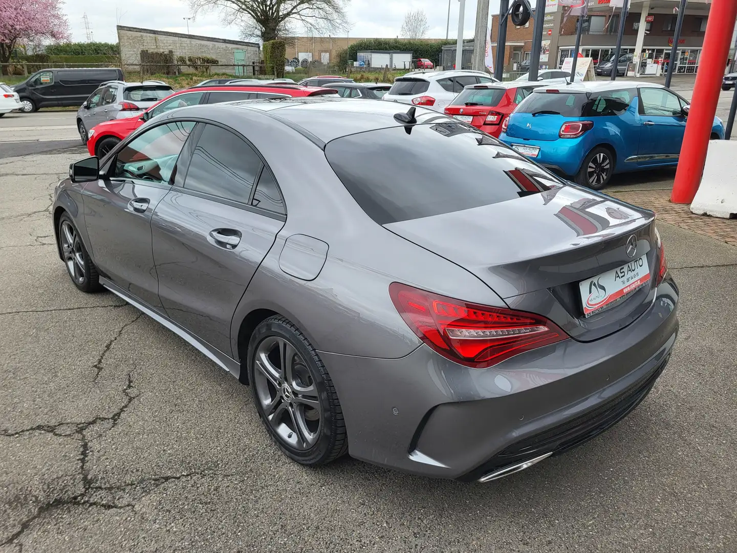 Mercedes-Benz CLA 200 D 136cv Automatic Business Solution AMG + options Grau - 2