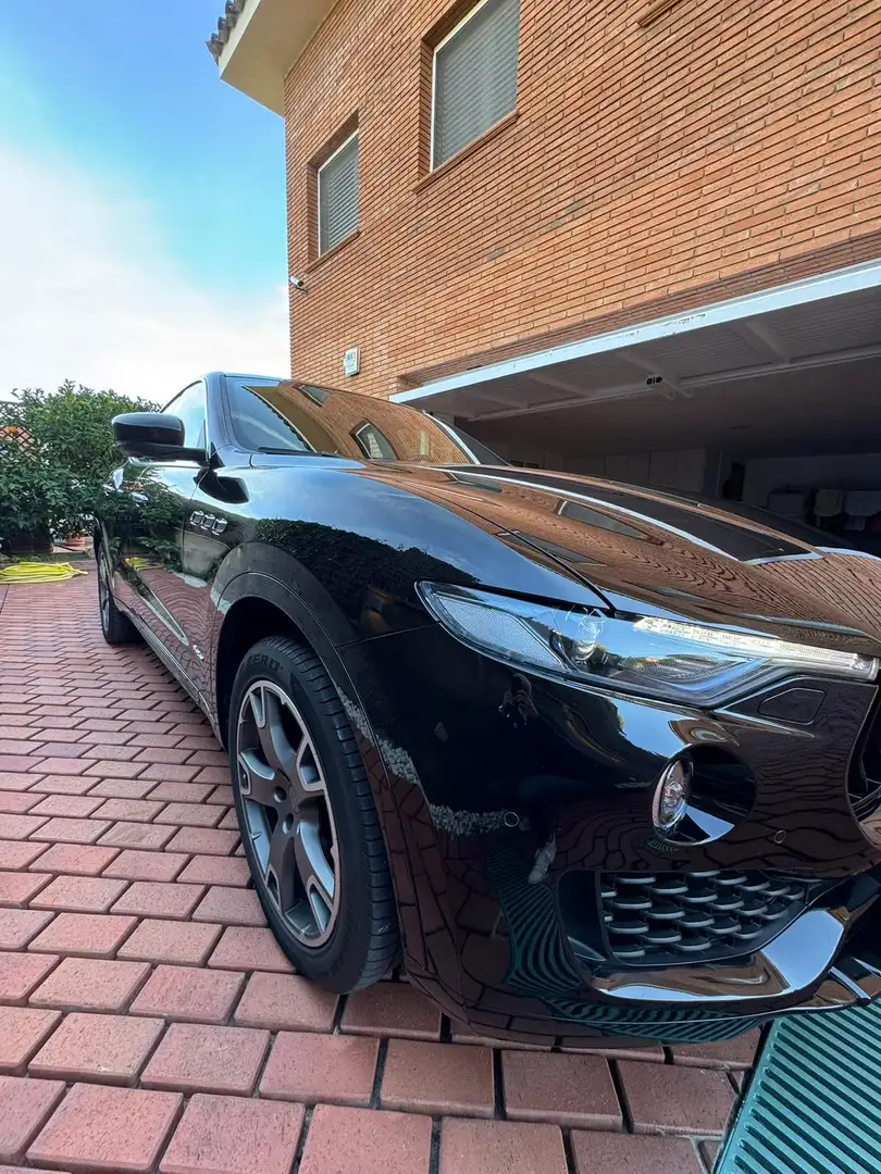 Maserati Levante 350 GranSport Aut. Negro - 2