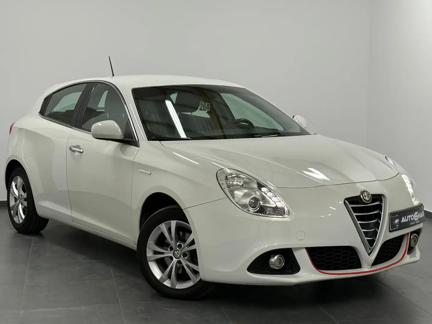 Alfa Romeo Giulietta 1.4 TB - Airco - Navi - Carnet - Euro 6b Wit - 1
