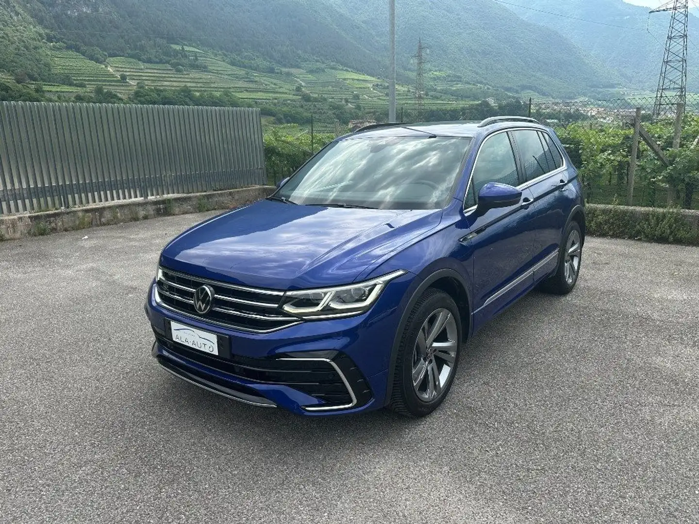 Volkswagen Tiguan 2.0 TDI 200 CV SCR DSG 4MOTION R-Line Blu/Azzurro - 2