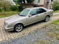 Mercedes-Benz E 240 /Sehr Gepflegt / TÜV NEU ! ! ! Gold - thumbnail 4
