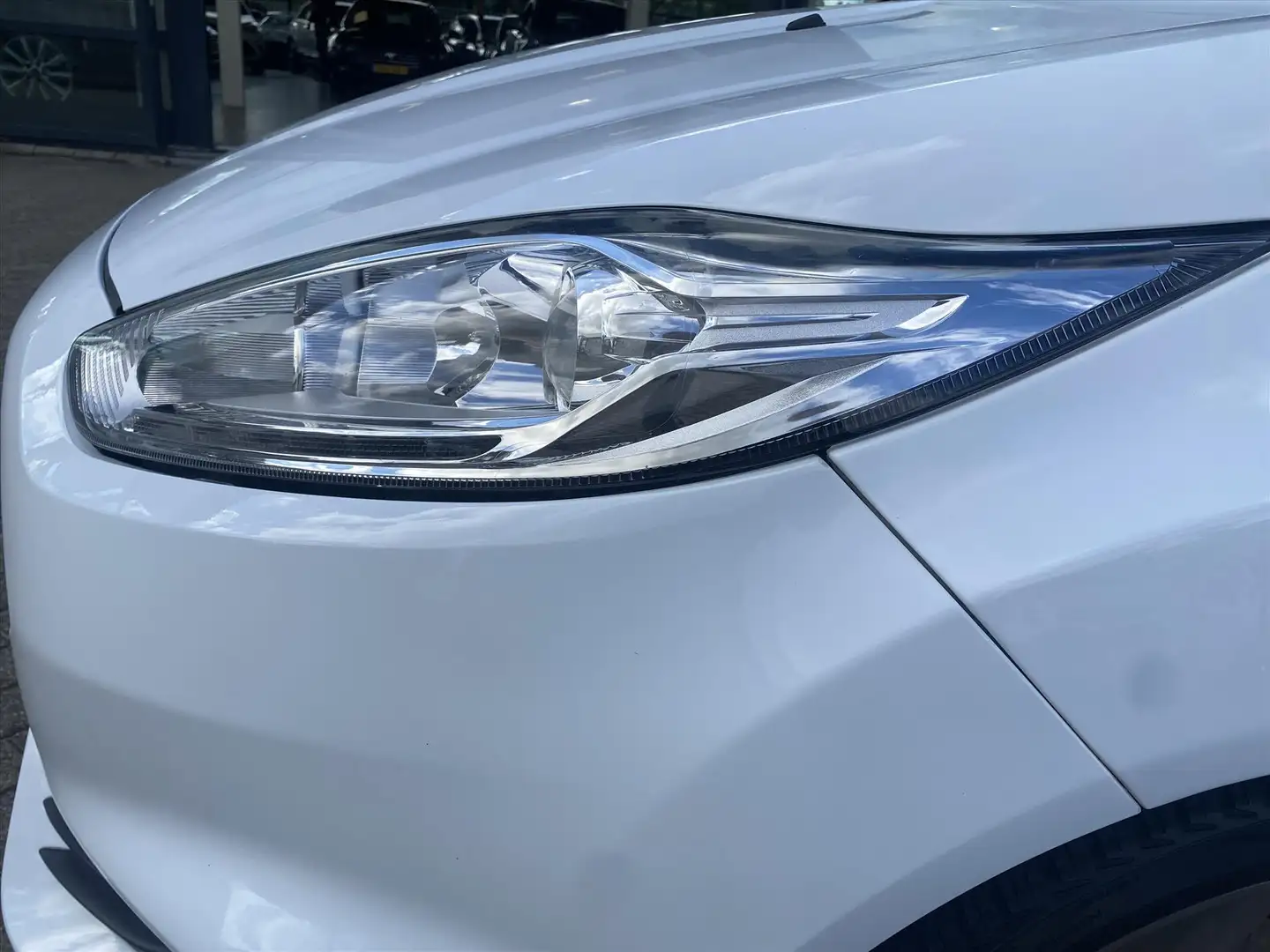 Ford Fiesta 1.6 EcoBoost 182PK 3D S/S ST-2 Blanc - 2
