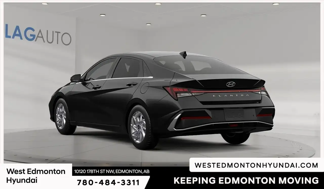 Hyundai ELANTRA photo Hyundai ELANTRA
