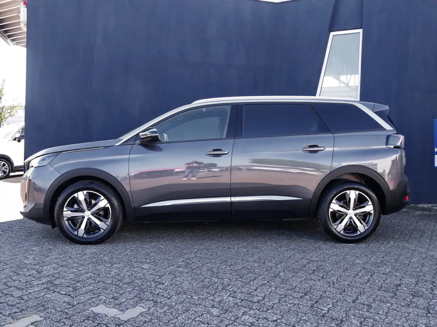 Peugeot 5008 Allure Pack 130 BlueHDi Aut+Navi+LED-7Sitze Klima Gris - 2