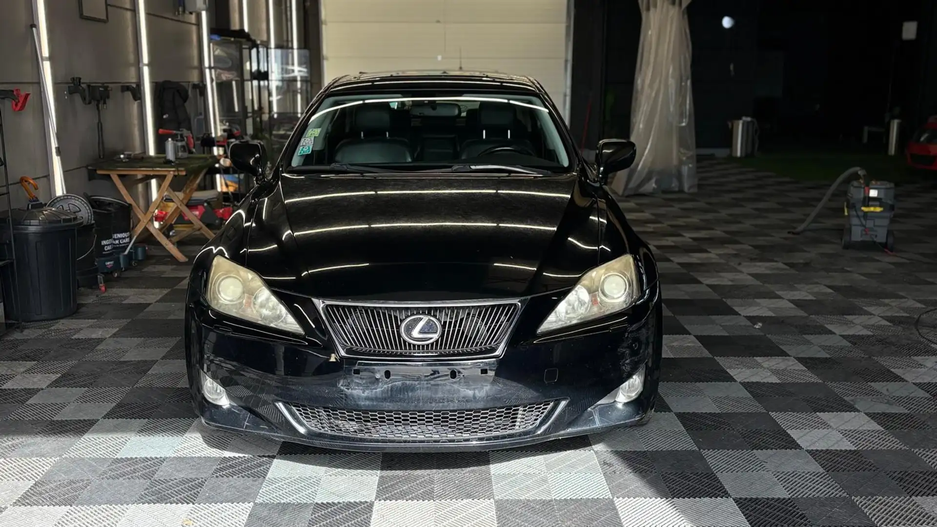 Lexus IS 220d D-CAT Business BJ 2007 169d KM Schwarz - 2
