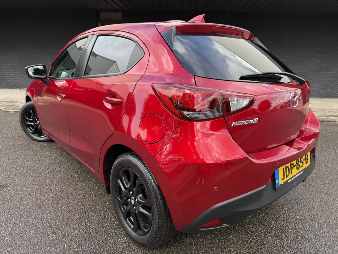 Mazda 2 1.5 SkyactivG SkL GT // Dealer onderhouden // Rojo - 2